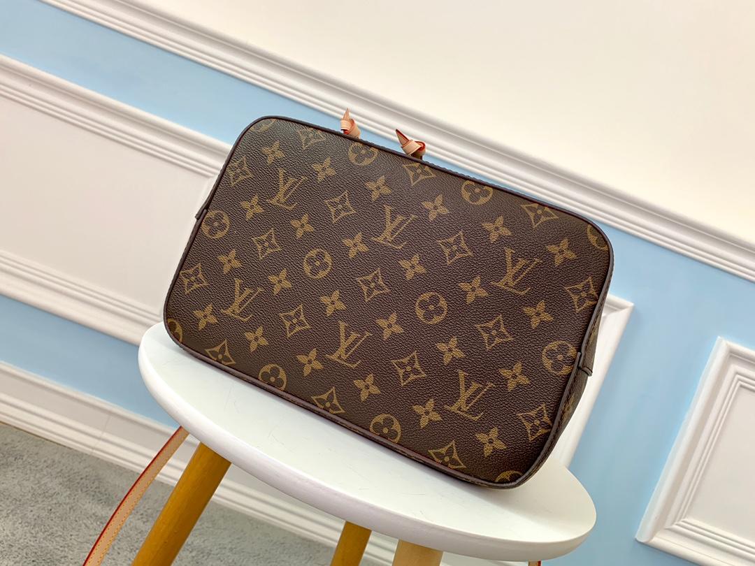 LV LoveLock Monogram NéoNoé M44369