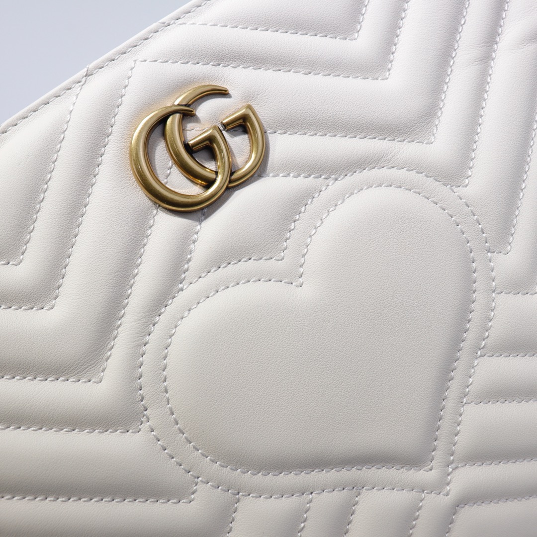 Gvc*1 Women GG Marmont matelassé clutch White 448450