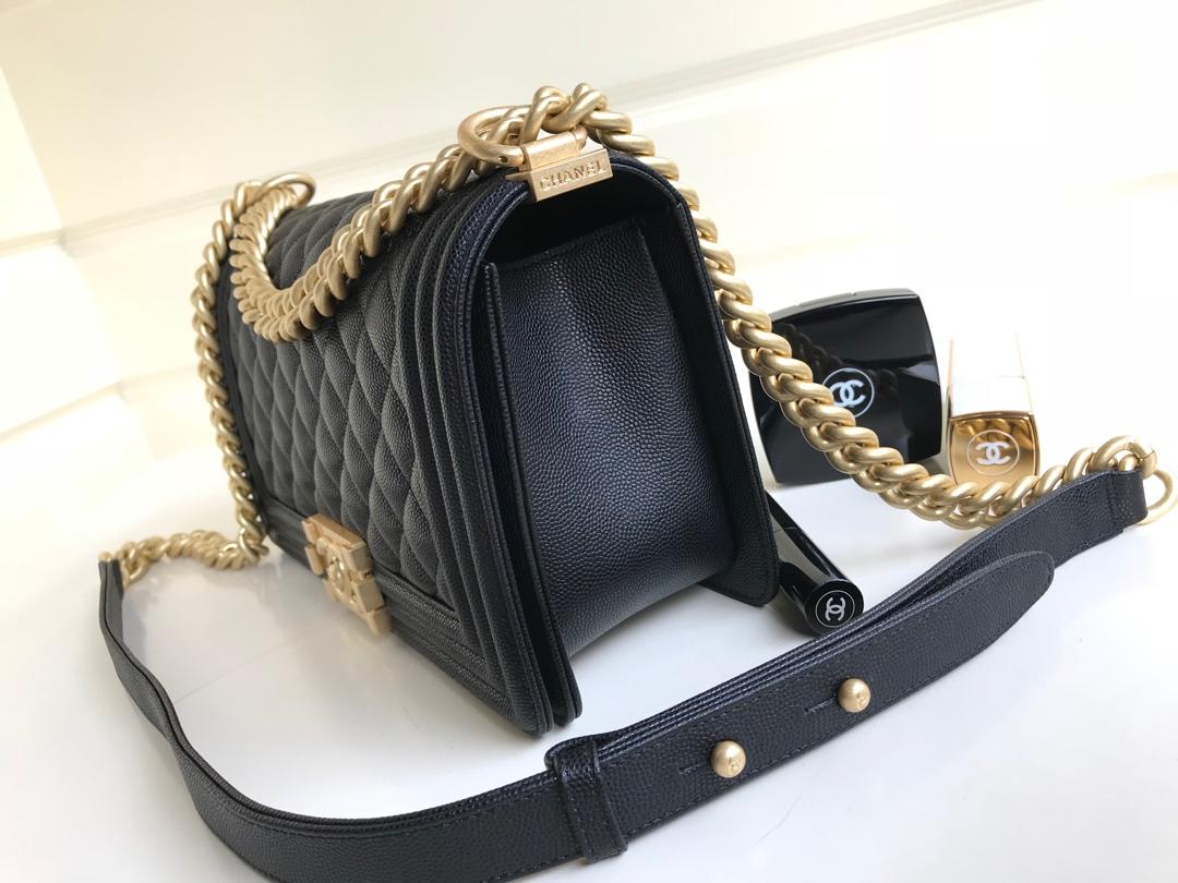 Bagsaaa Ch**el Boy Caviar Black & Gold - 25cm