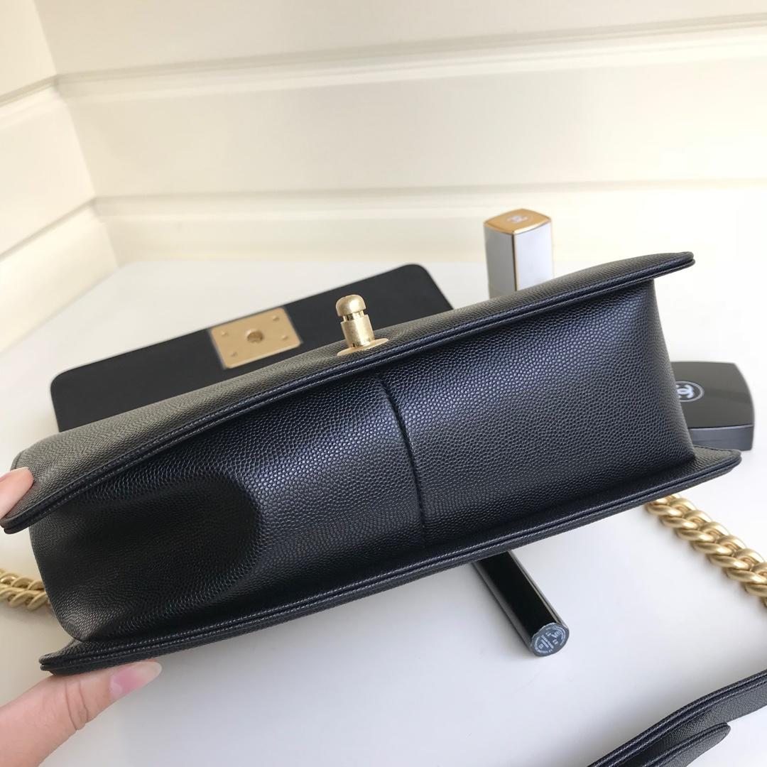 Bagsaaa Ch**el Boy Caviar Black & Gold - 25cm