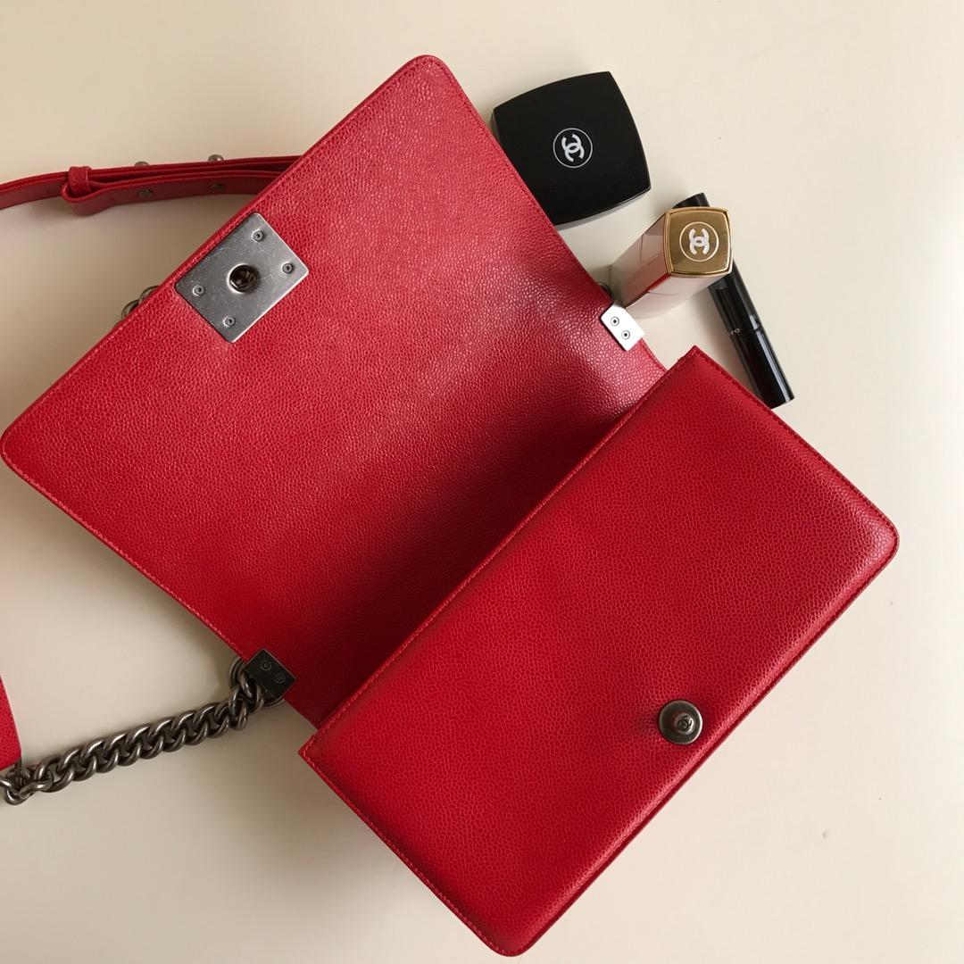 Ch**el Leboy Caviar 25cm Red silver haraware