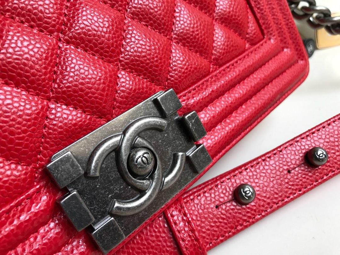 Ch**el Leboy Caviar 25cm Red silver haraware