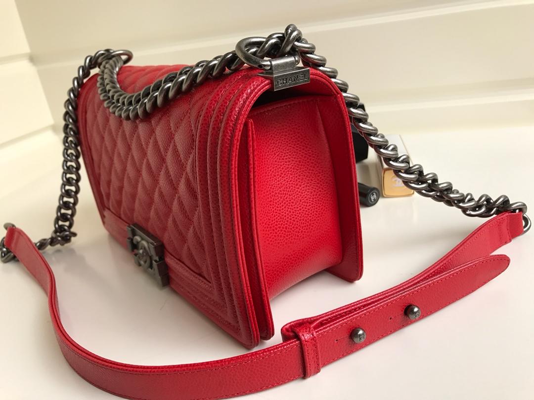 Ch**el Leboy Caviar 25cm Red silver haraware