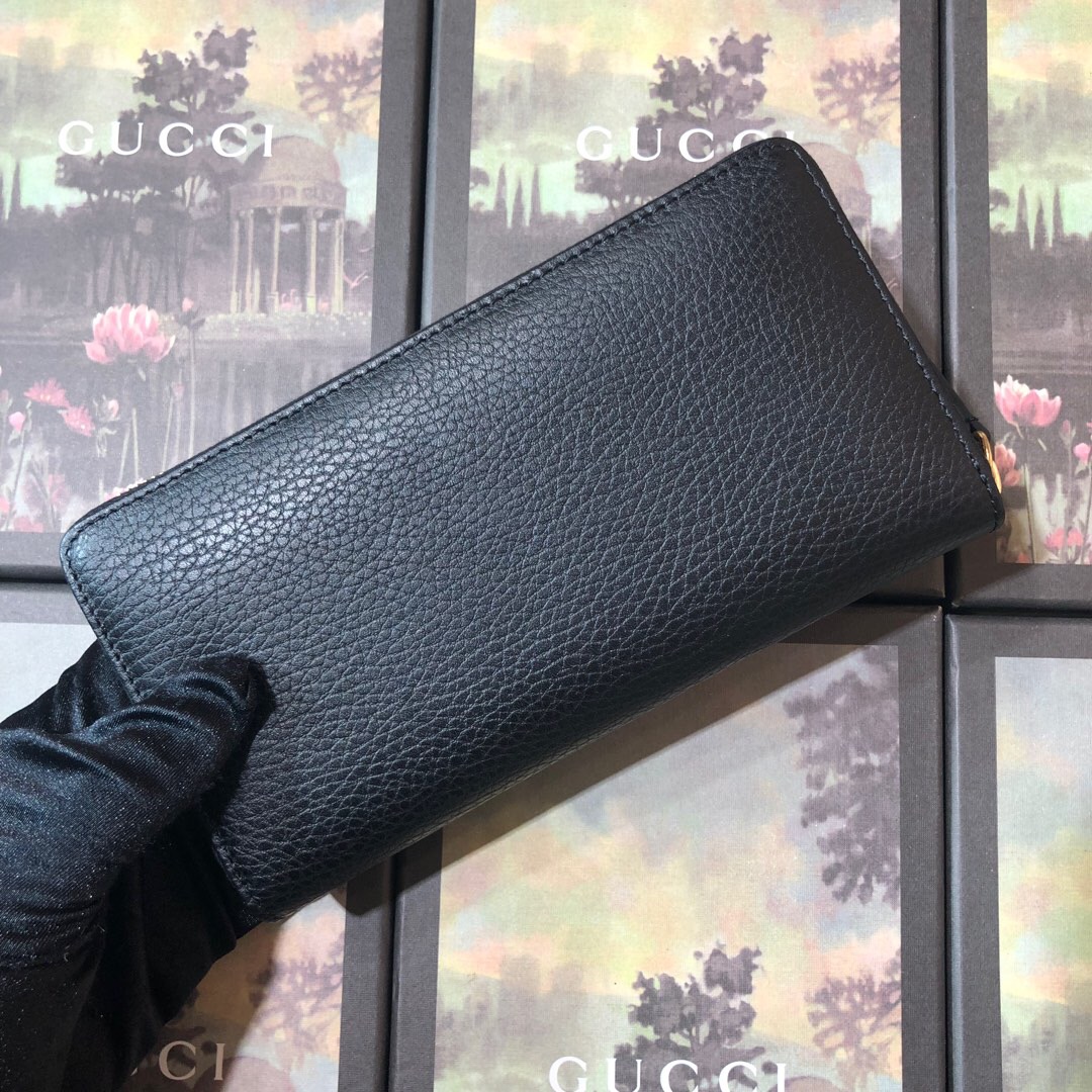 Gvc*1 Leather zip around wallet Black