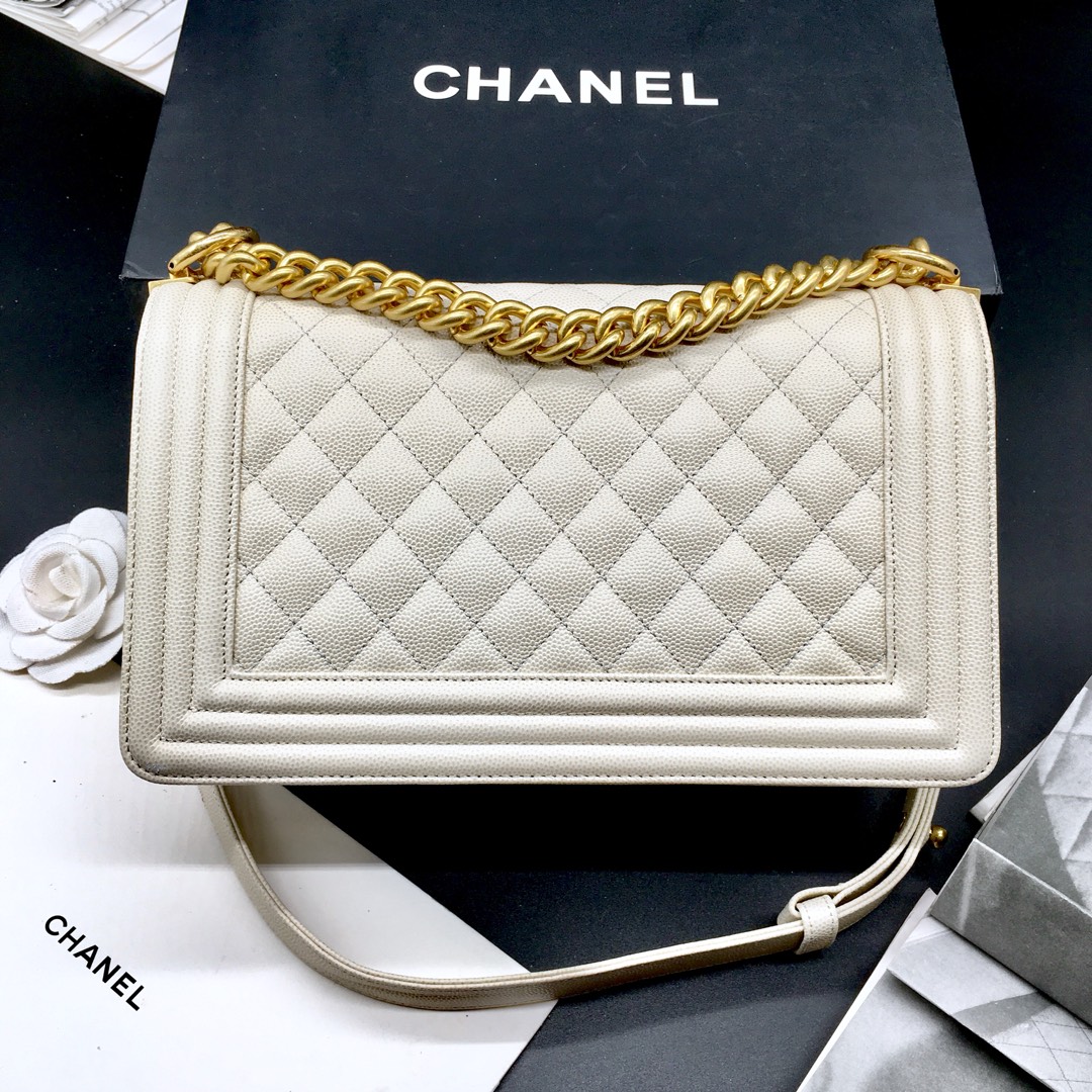 Ch**el Leboy bag Caviar 25cm White