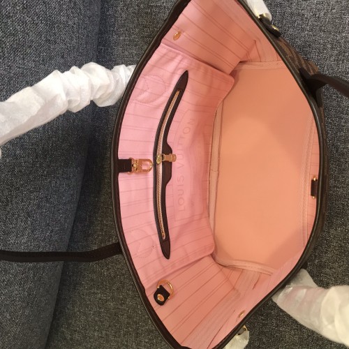 L0vis Vvtt0n Neverfull PM 29cm