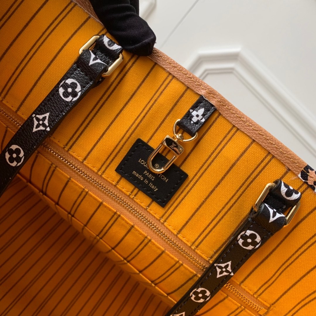L0vis Vvtt0n Onthego Handbag Monogram M44675