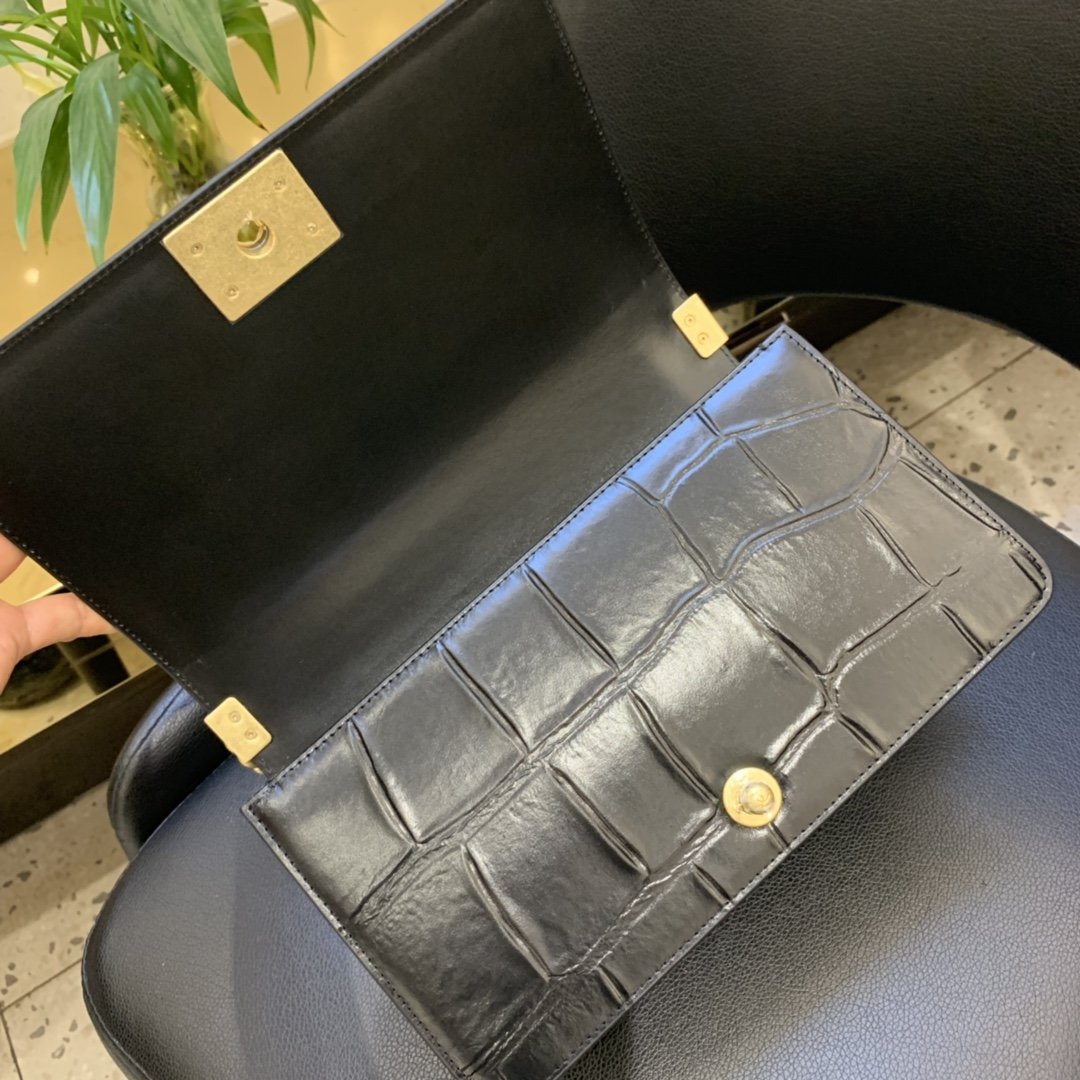 Ch**el 2019 autumn new graffiti bag 25cm