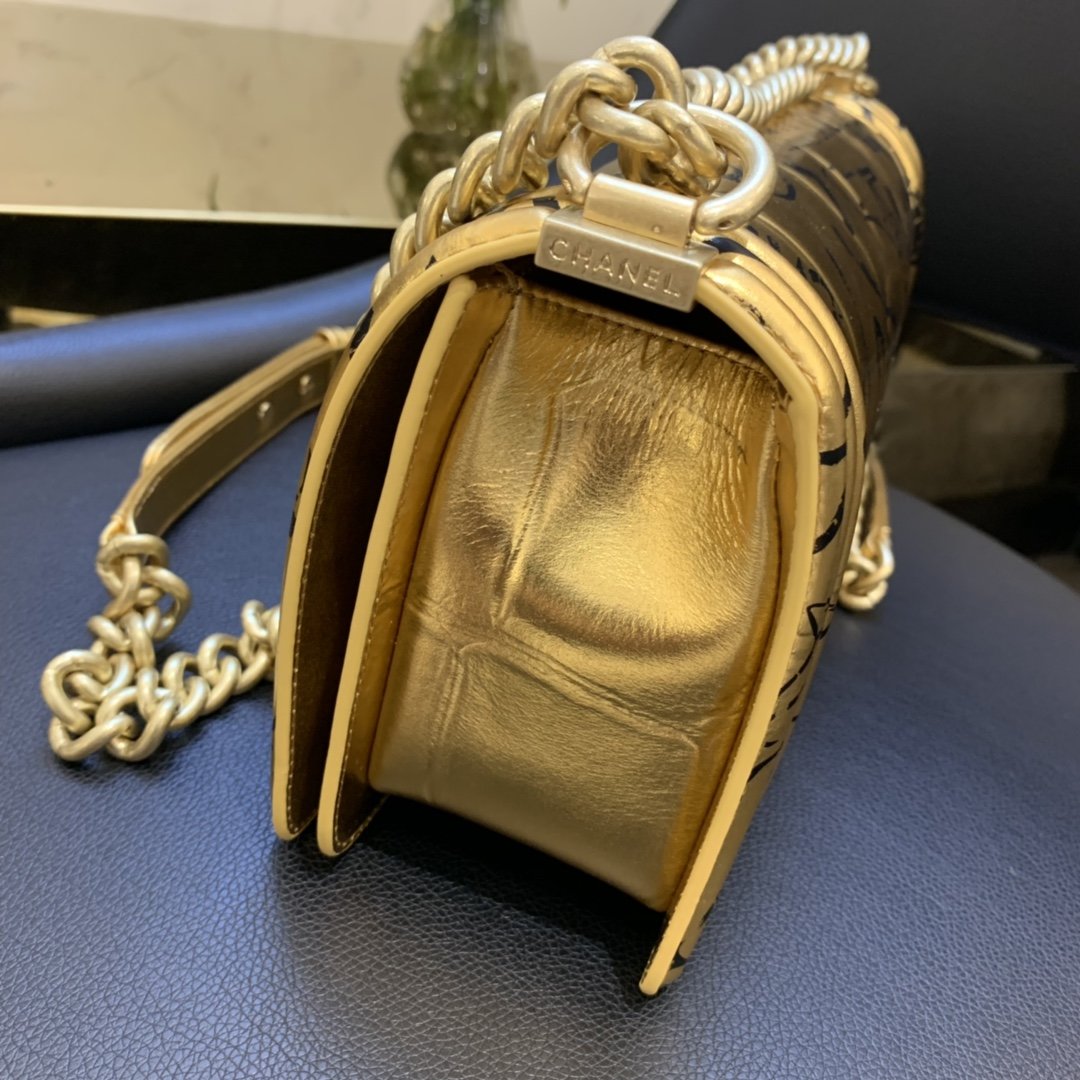 Ch**el 2019 autumn graffiti bag 25cm