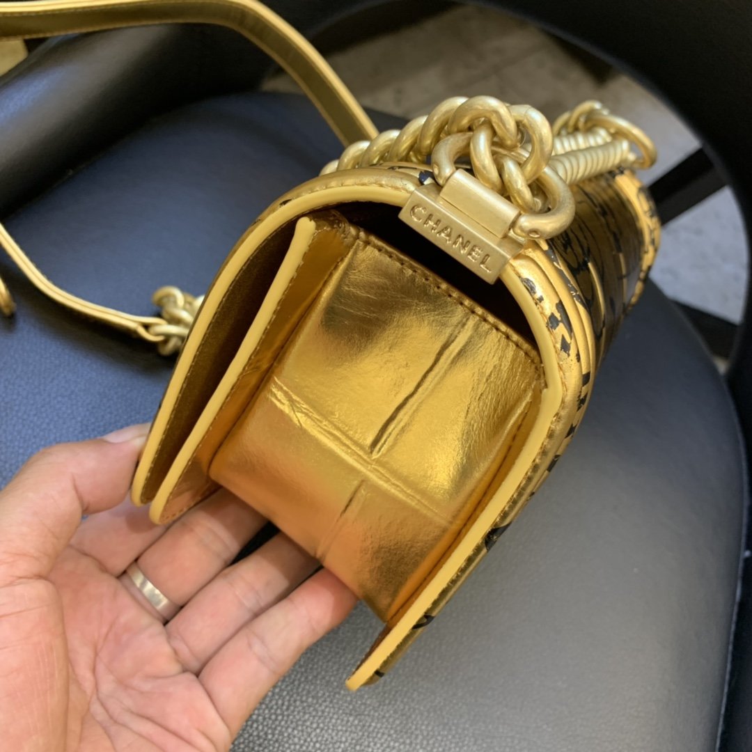 Ch**el 2019 autumn graffiti bag 20cm