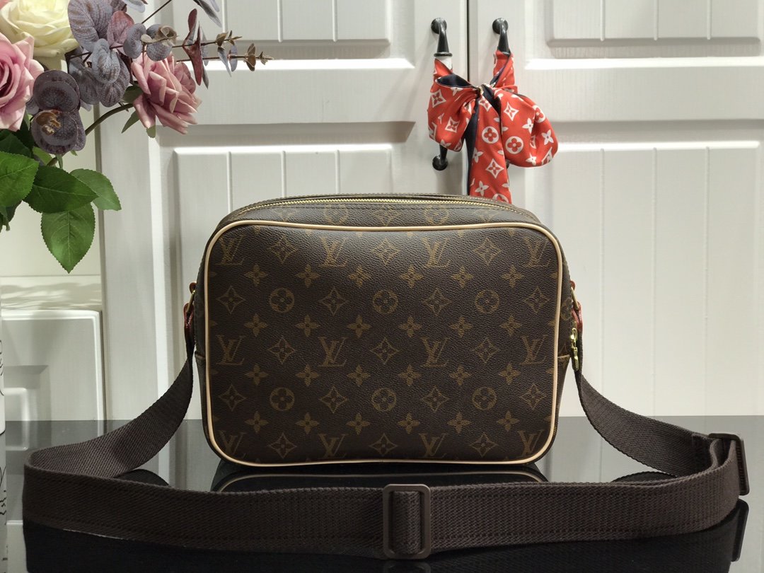 LV New men