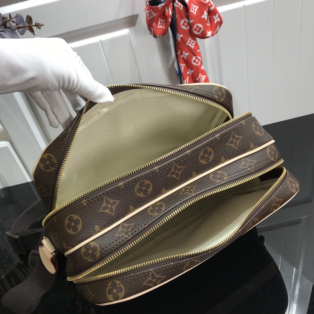 LV New men