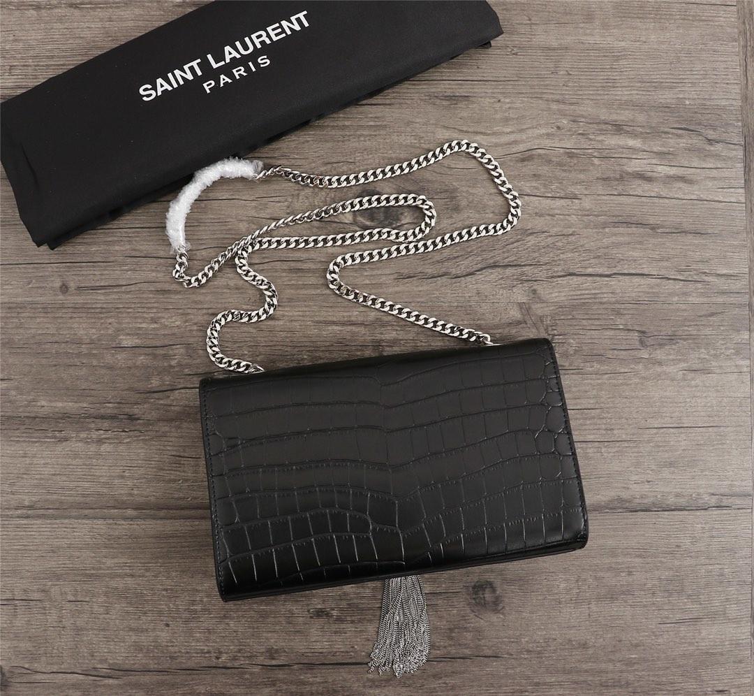 Y51 Crocodile embossed cowhide Chain shoulder bag Black