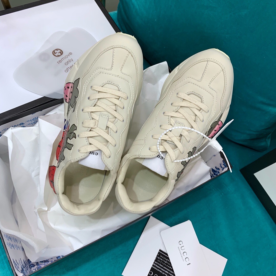 Gvc*1 Clunky Sneaker