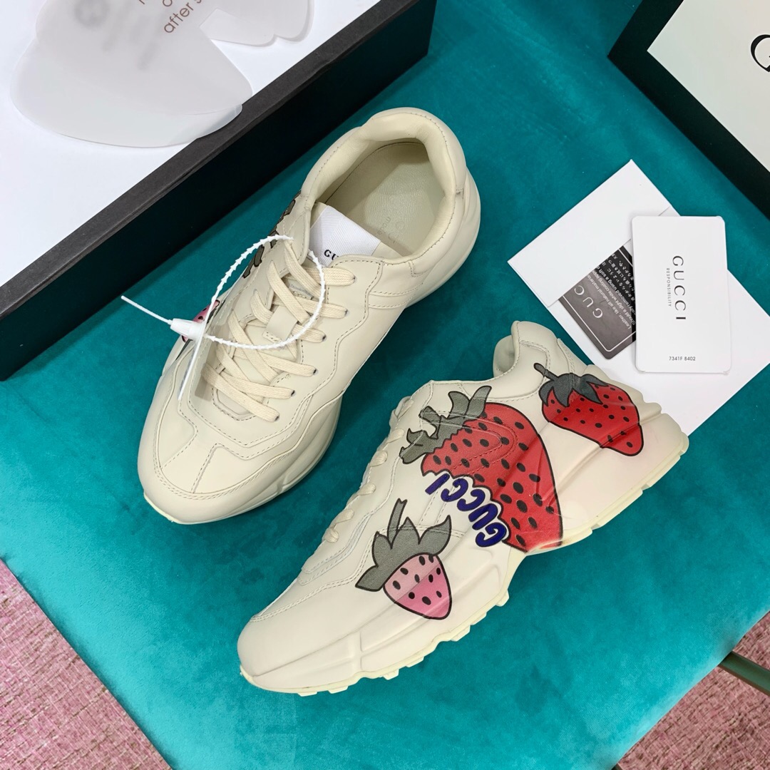 Gvc*1 Clunky Sneaker