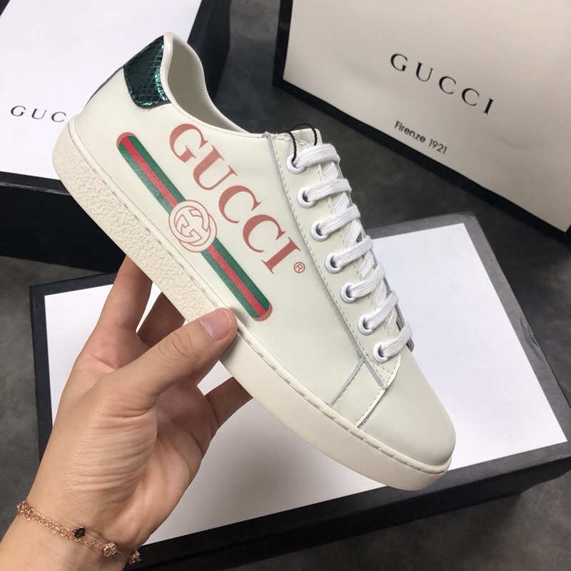 Gvc*1 SNEAKERS