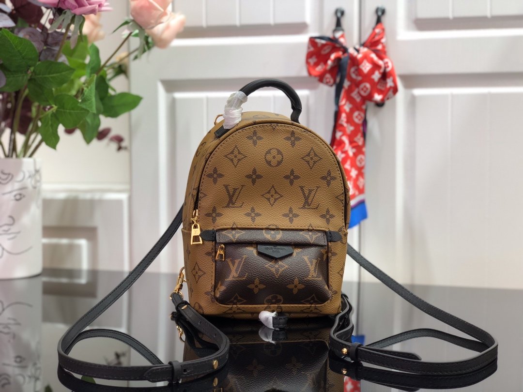 L0vis Vvtt0n Palm Springs Mini backpack M42411