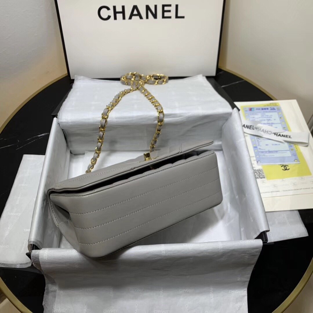 Ch**el 2019 New Lambskin mini bag Gray