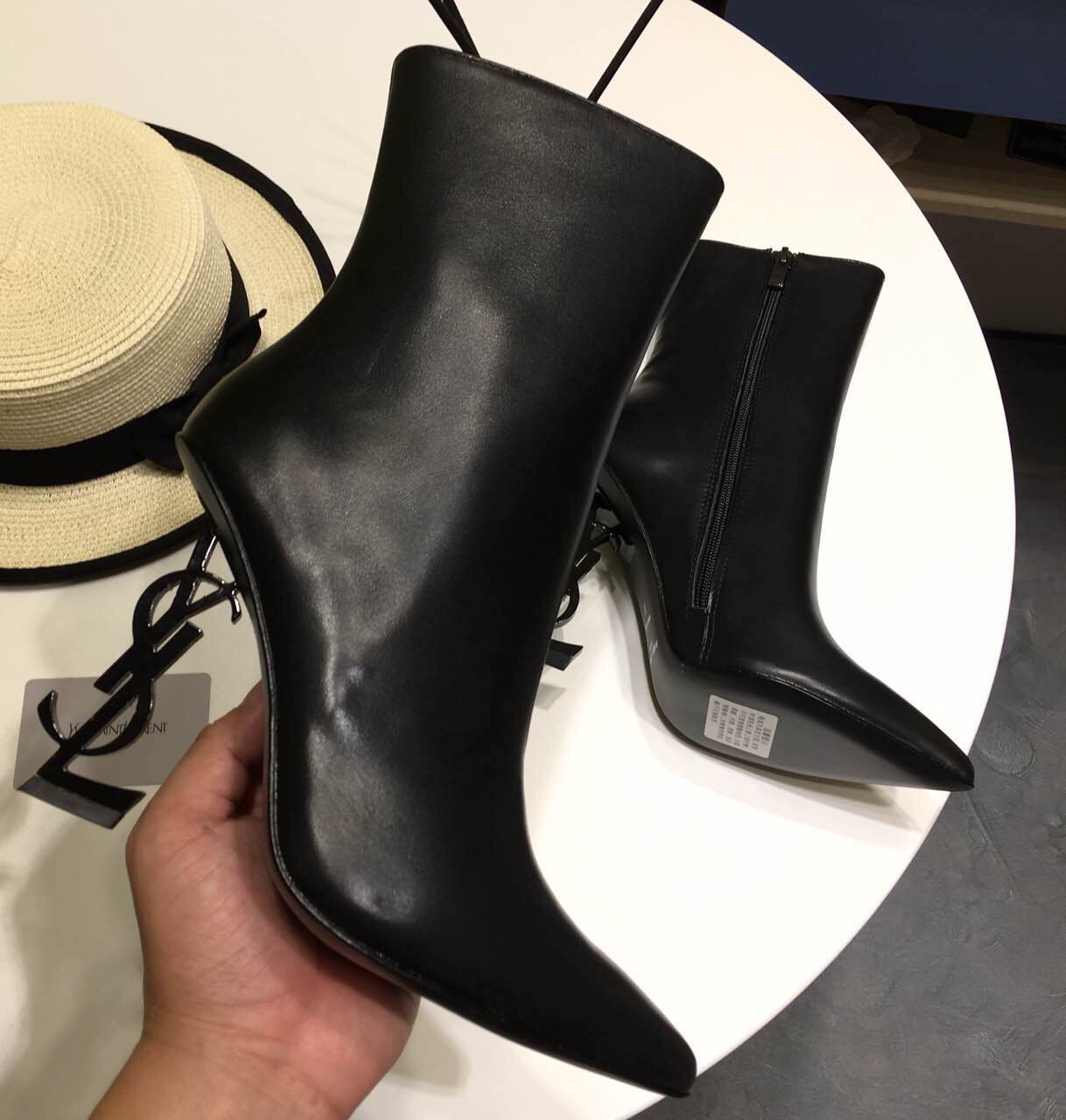 Y51 Opyum Boots