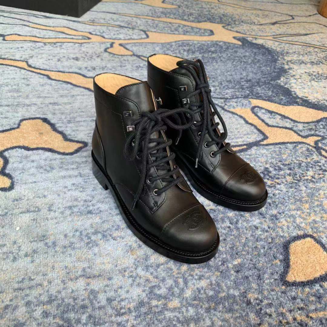 Ch**el boots