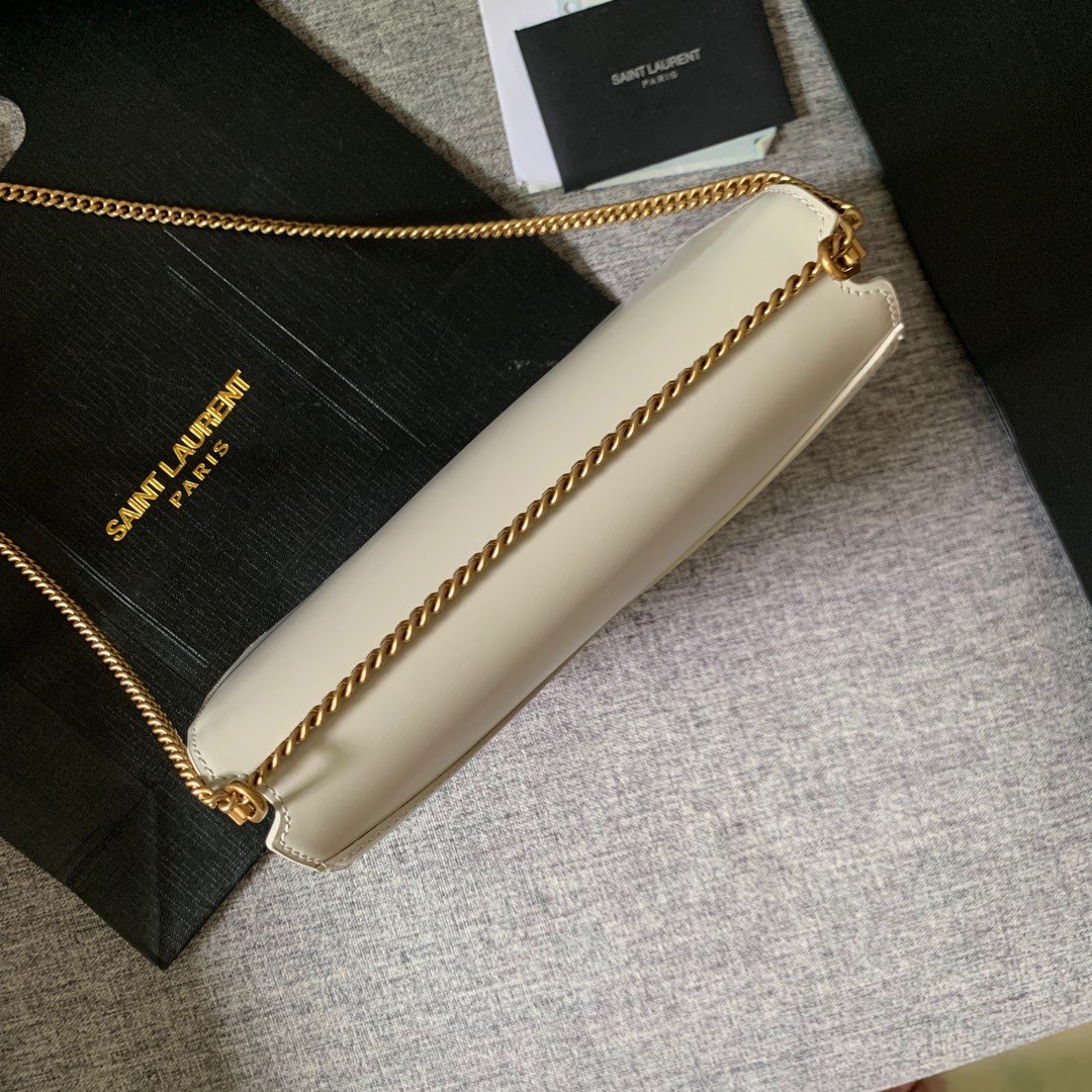 Y51 Calfskin chain bag White
