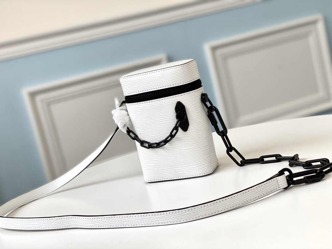 LV Mini chain bucket bag