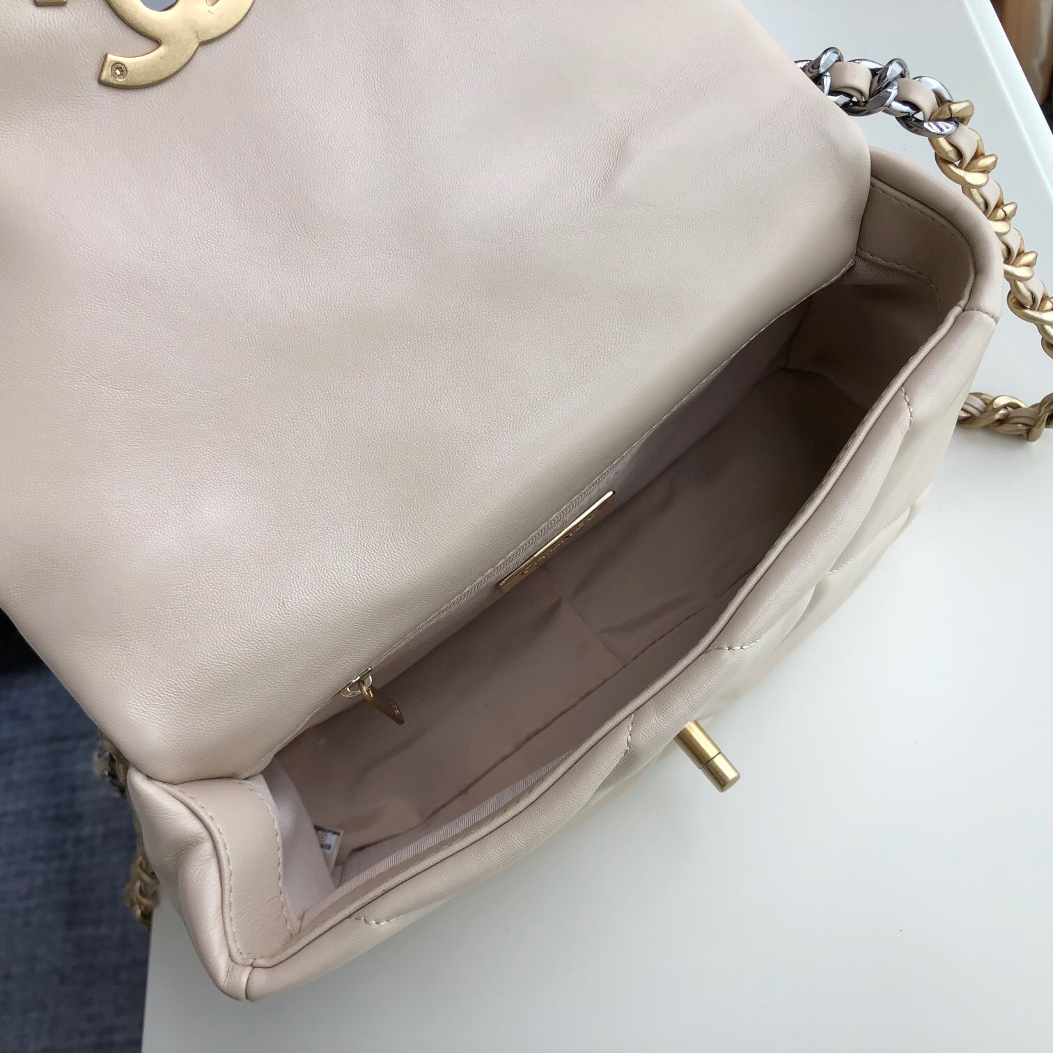 Ch**el 2019 New bags 26cm