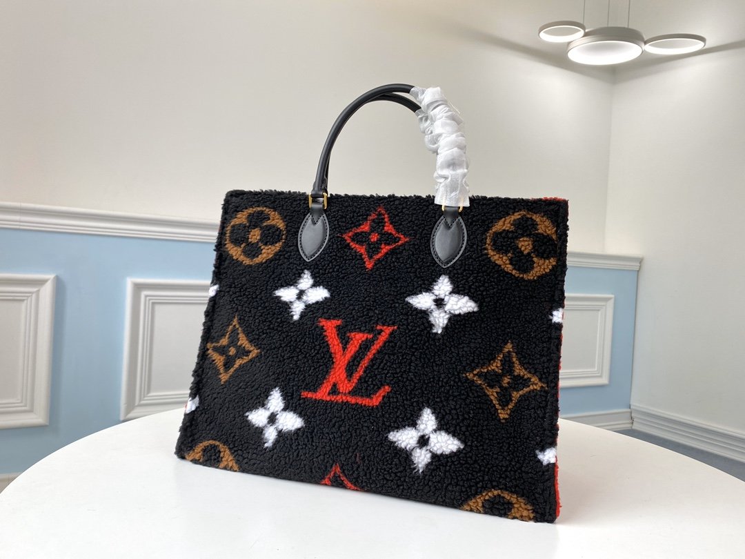 L0vis Vvtt0n ONTHEGO Teddy Monogram