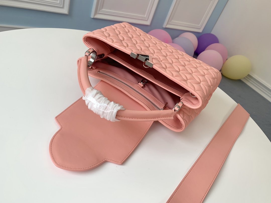 LV Capucines handbag M55534 31CM