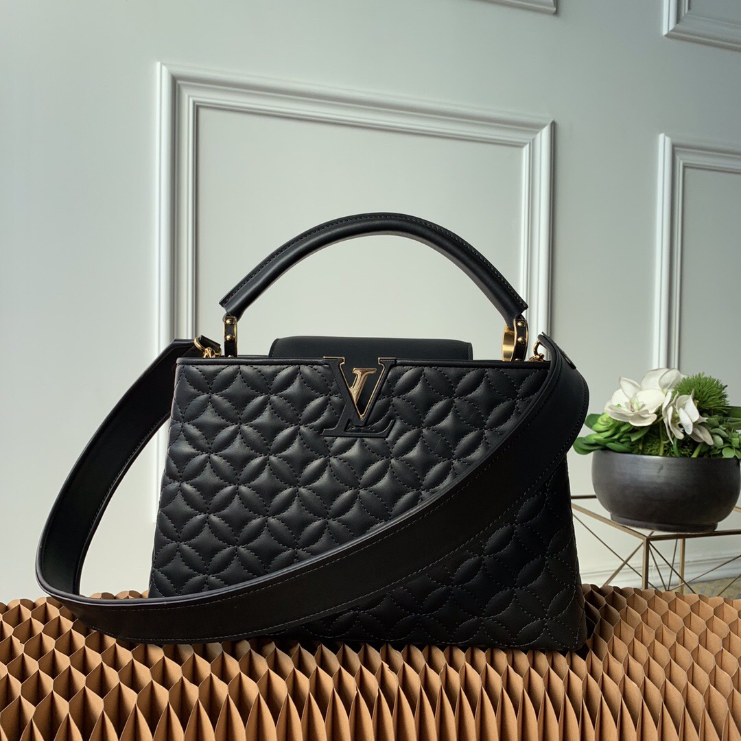 LV Capucines Monogram handbag 31CM Black