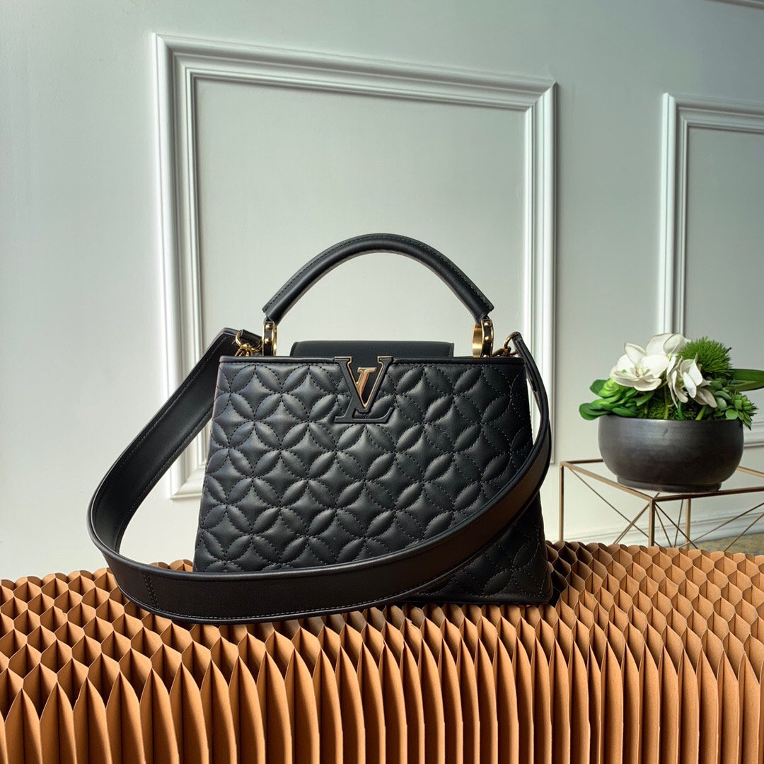 LV Capucines Monogram handbag 27CM Black