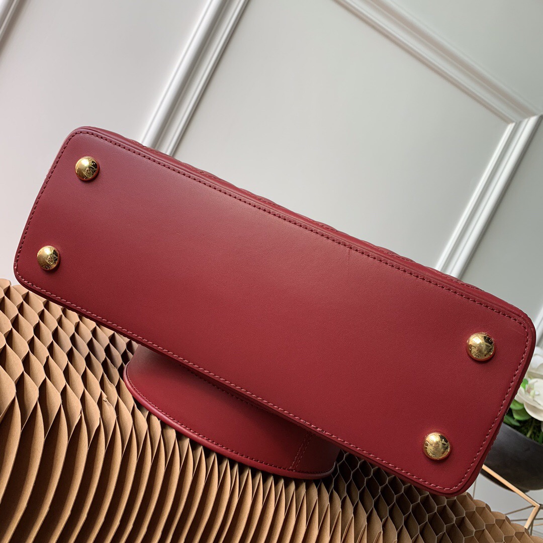 LV Capucines Monogram handbag 31CM Red
