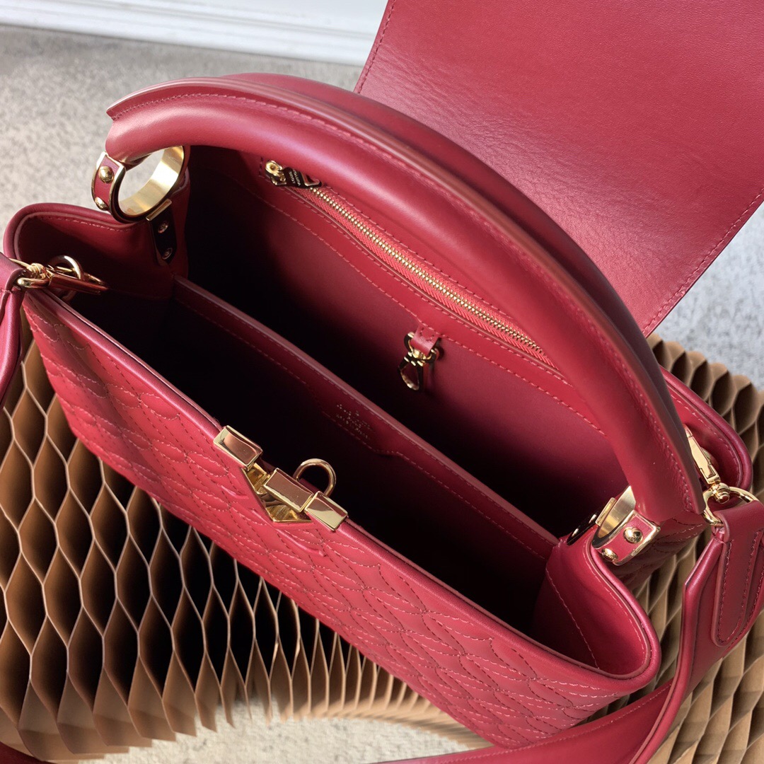 LV Capucines Monogram handbag 31CM Red