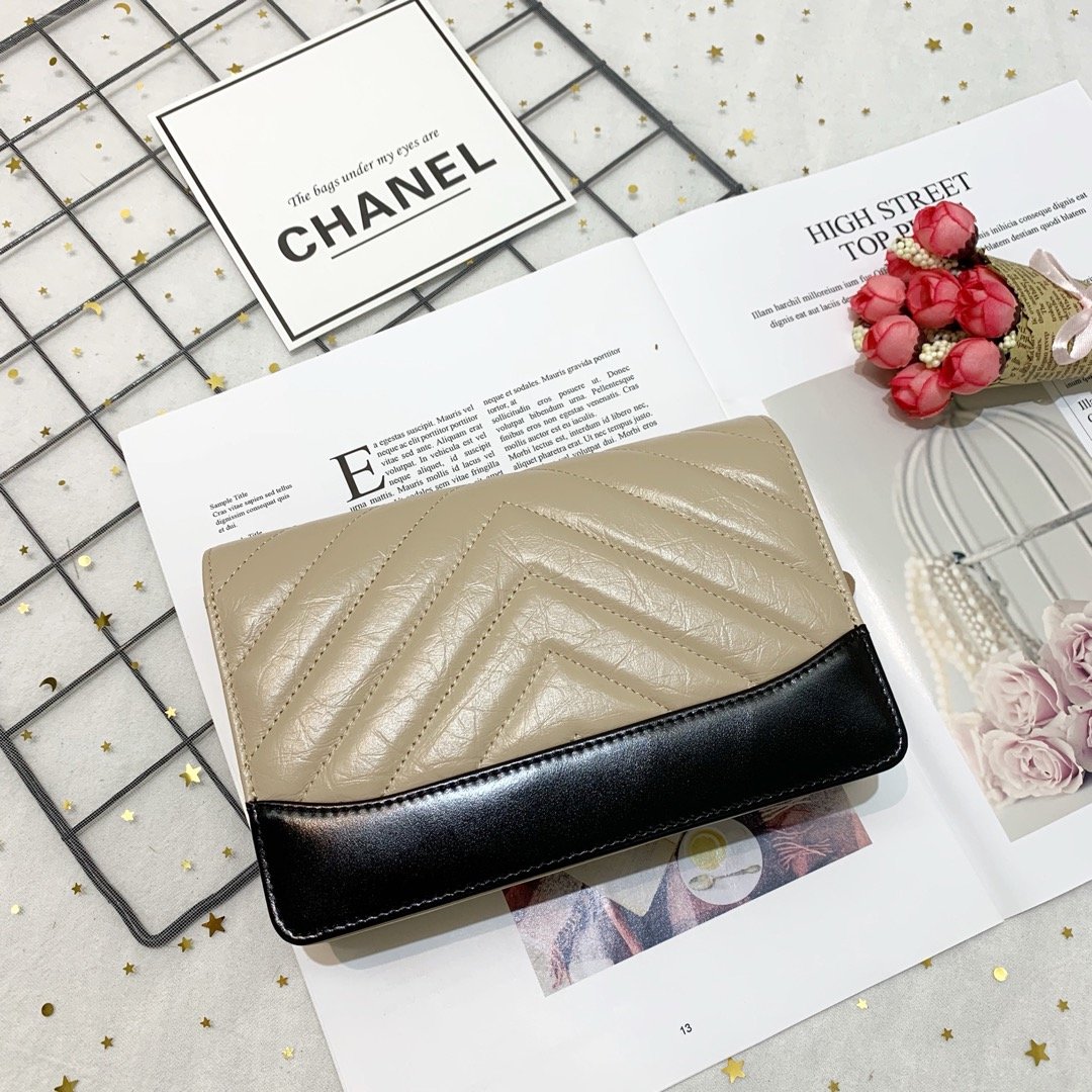 Ch**el Chevron Calfskin Gabrielle Woc bag