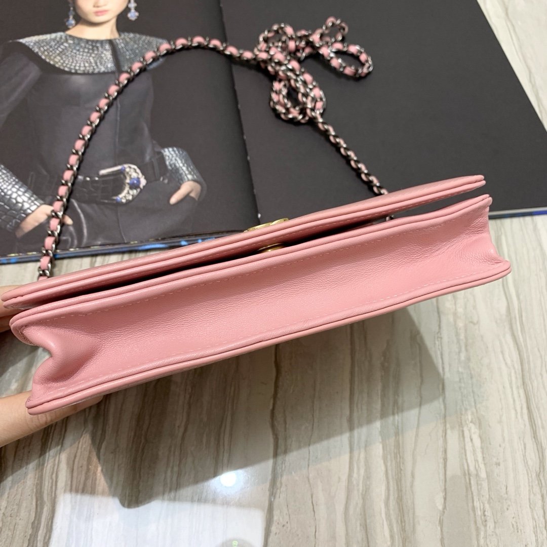Ch**el Calfskin Gabrielle Woc bag 02