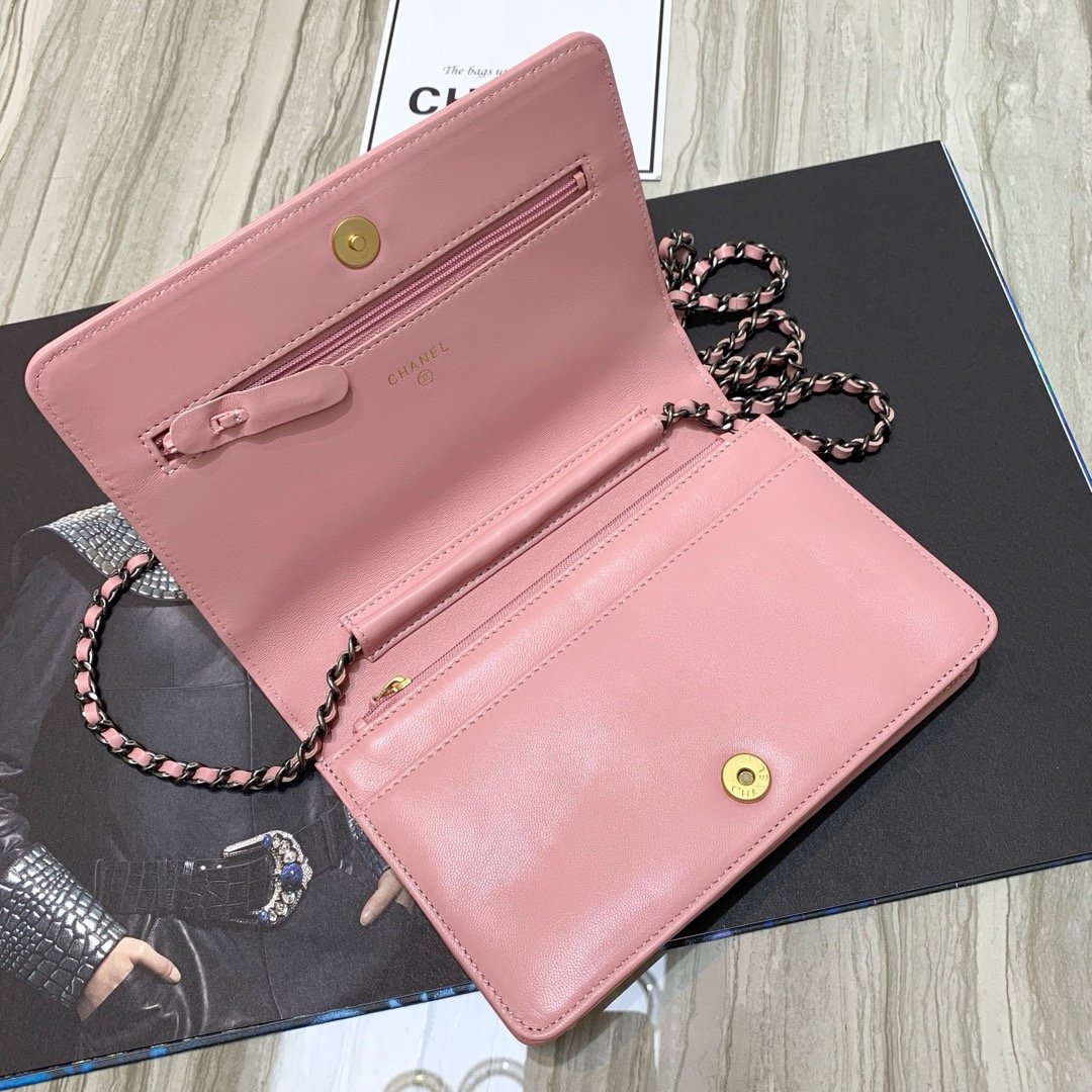 Ch**el Calfskin Gabrielle Woc bag 02