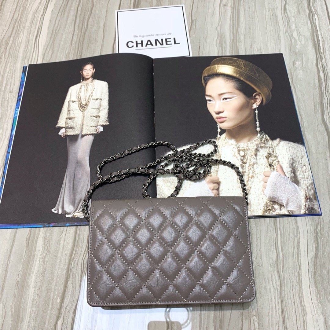Ch**el Calfskin Gabrielle Woc bag 03