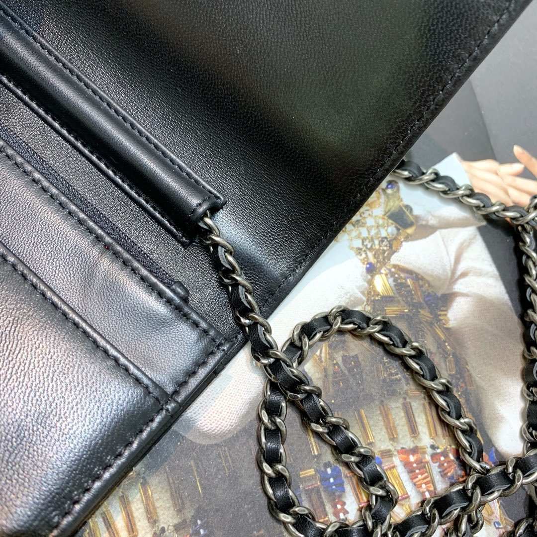 Ch**el Calfskin Gabrielle Woc bag 06