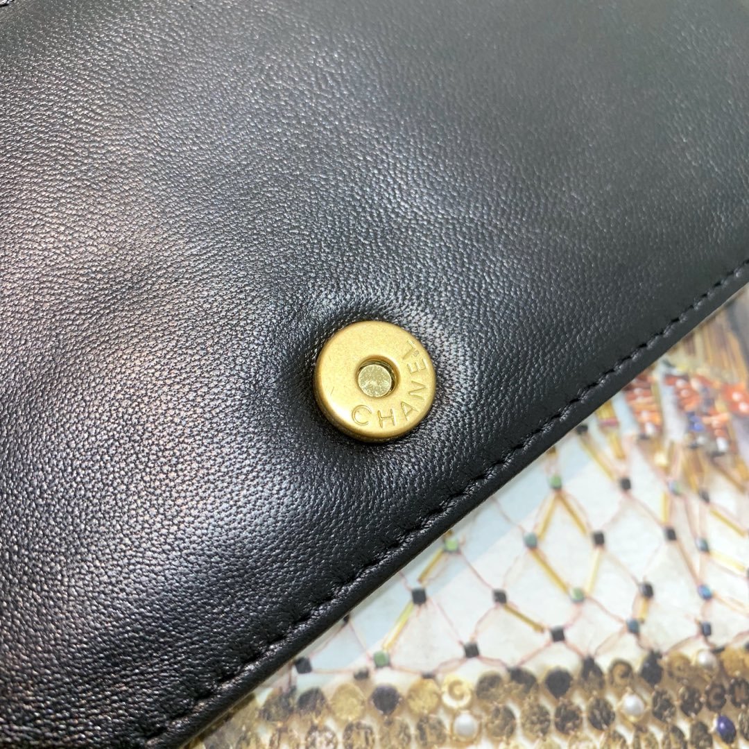 Ch**el Calfskin Gabrielle Woc bag 06