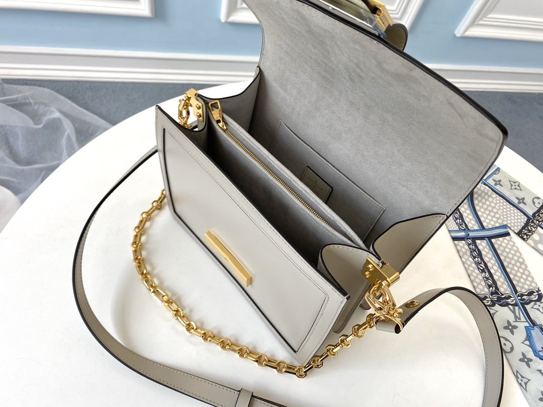 LV Dauphine MM Handbags 25CM