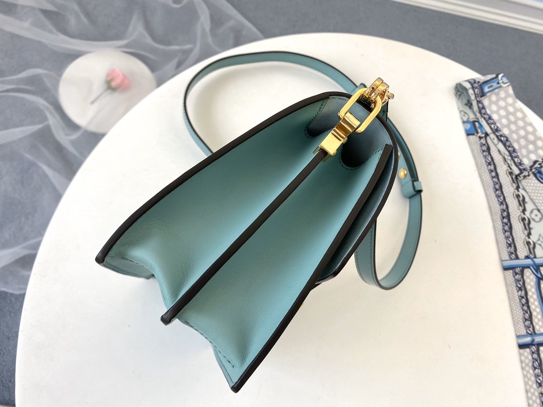 LV Dauphine MM Handbags 25CM M55837