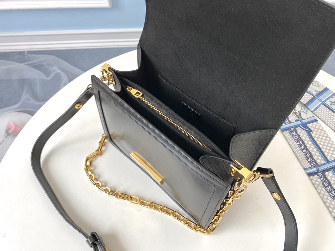 LV Dauphine MM Handbags 25CM black