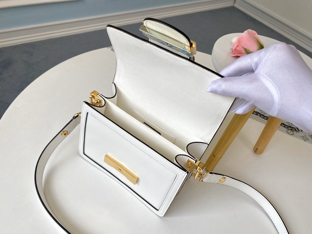 LV Dauphine Handbags 20CM M55836