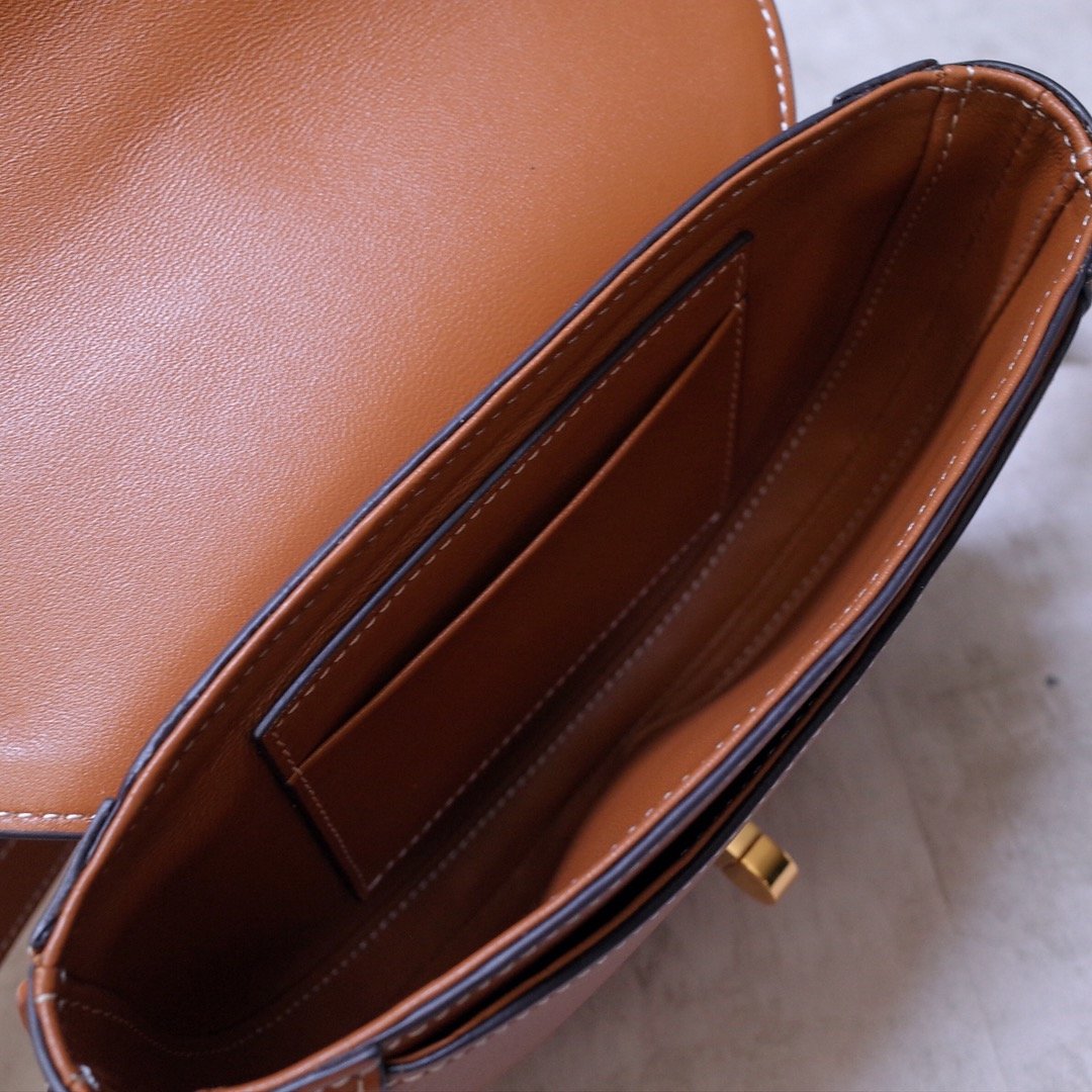 Ce1i*e Small Besace 16 Bag 03