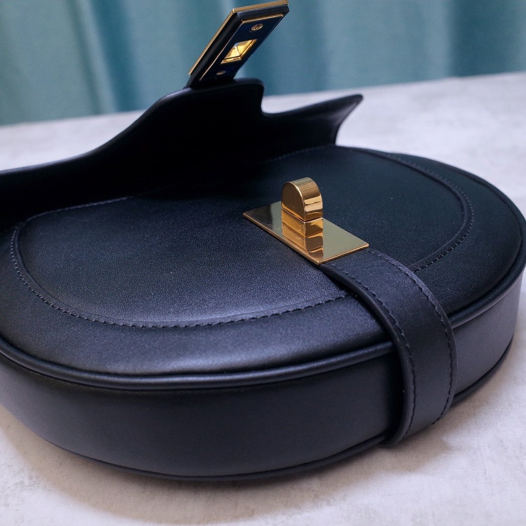 Ce1i*e Small Besace 16 Bag 05