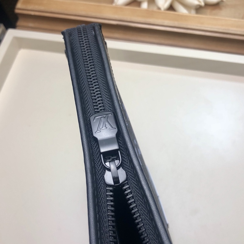 LV PouchVOYAGE MM M44448