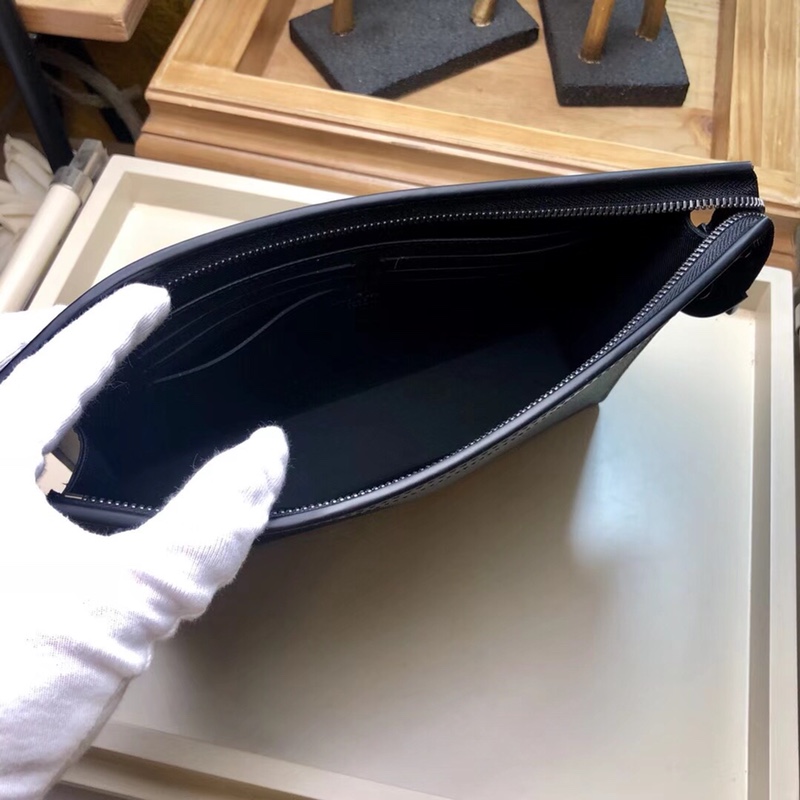 LV PouchVOYAGE MM M44448