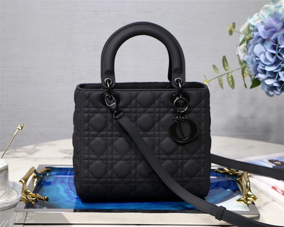 LADY D10r ULTRA MATTE 24cm