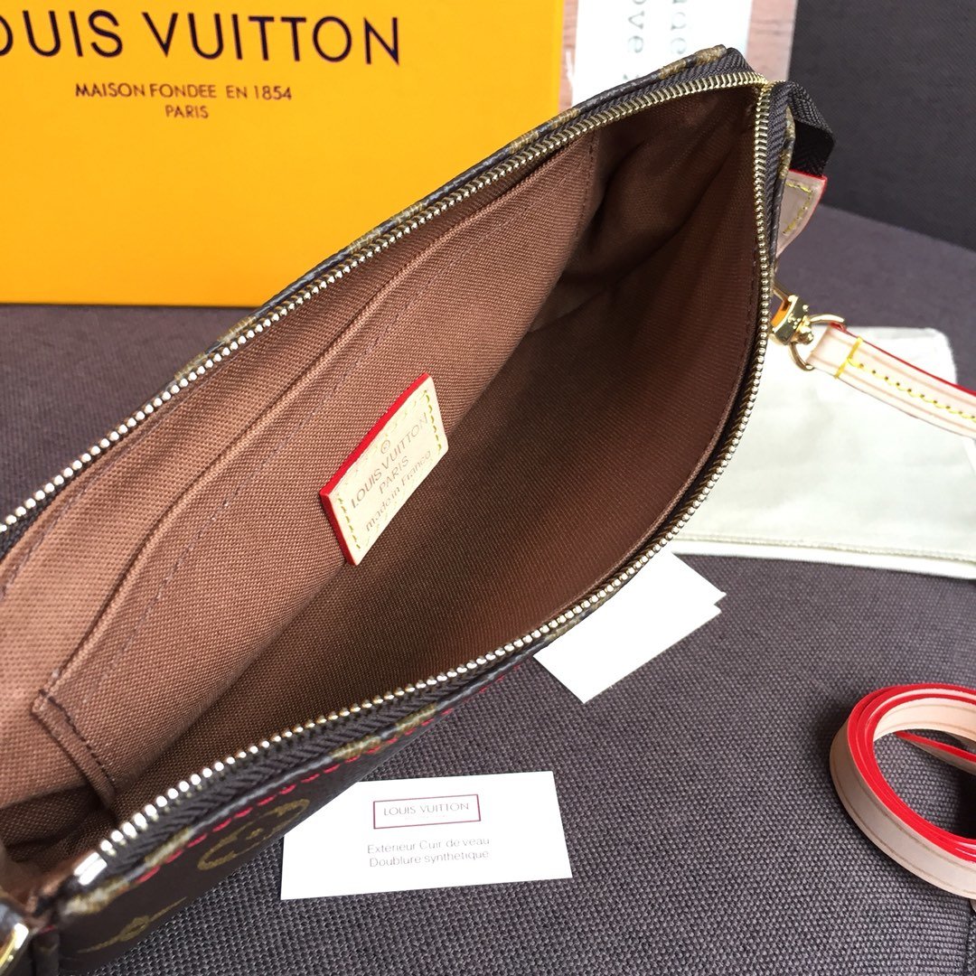 LV POCHETTE ACCESSOIRES MONOGRAM