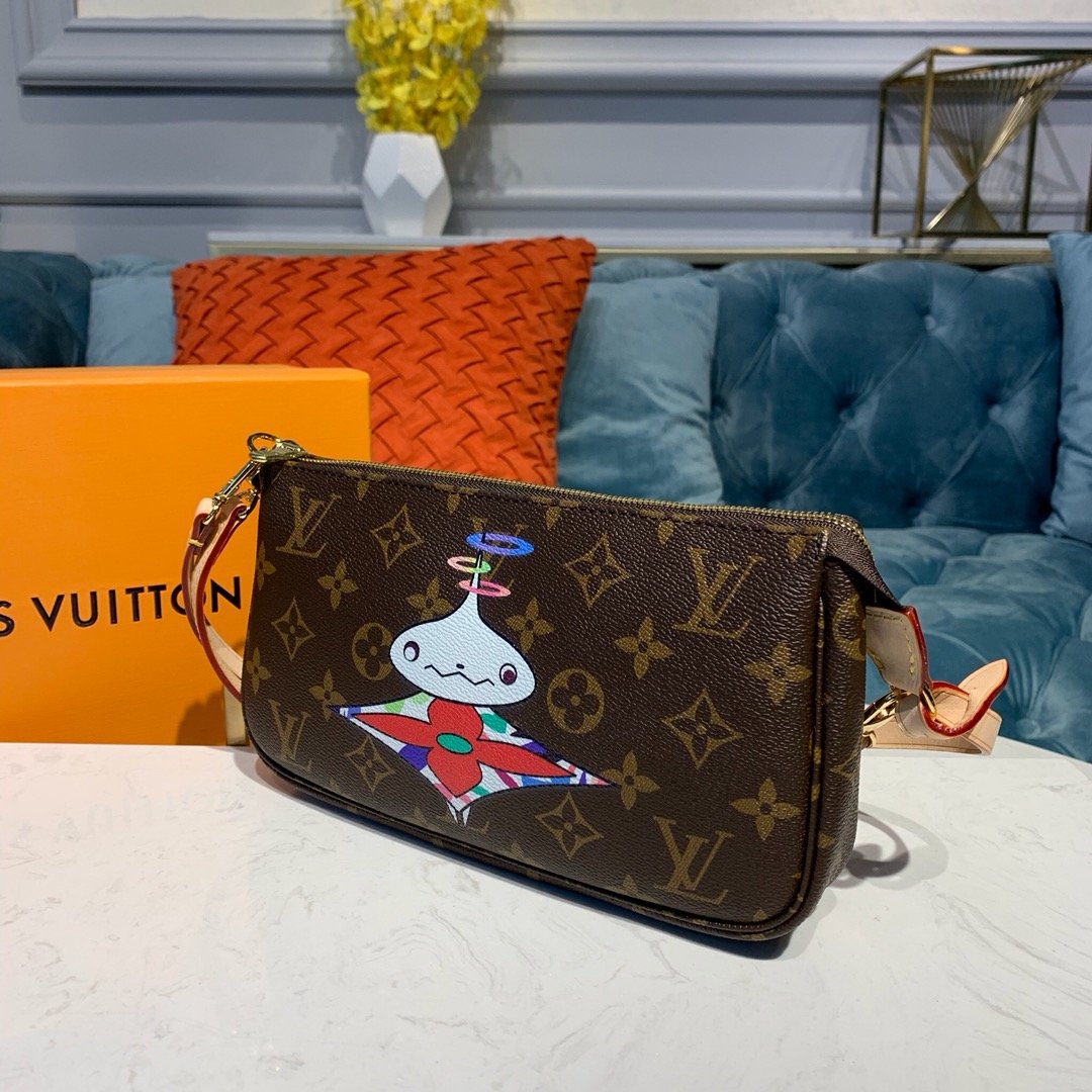 LV POCHETTE ACCESSOIRES 03